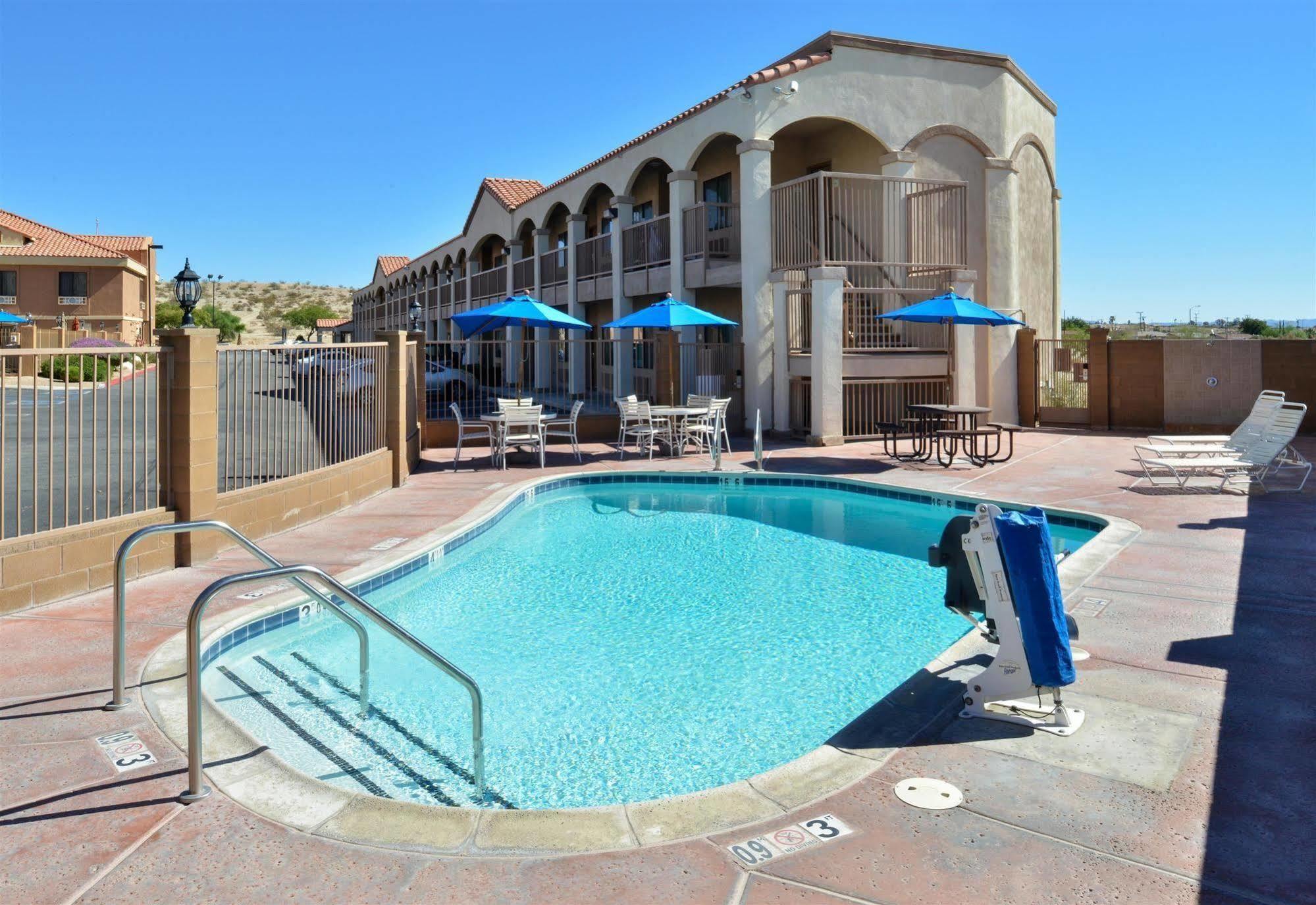 Starlight Inn & Suites Motel 29 Palms Joshua Tree National Park Twentynine Palms Dış mekan fotoğraf